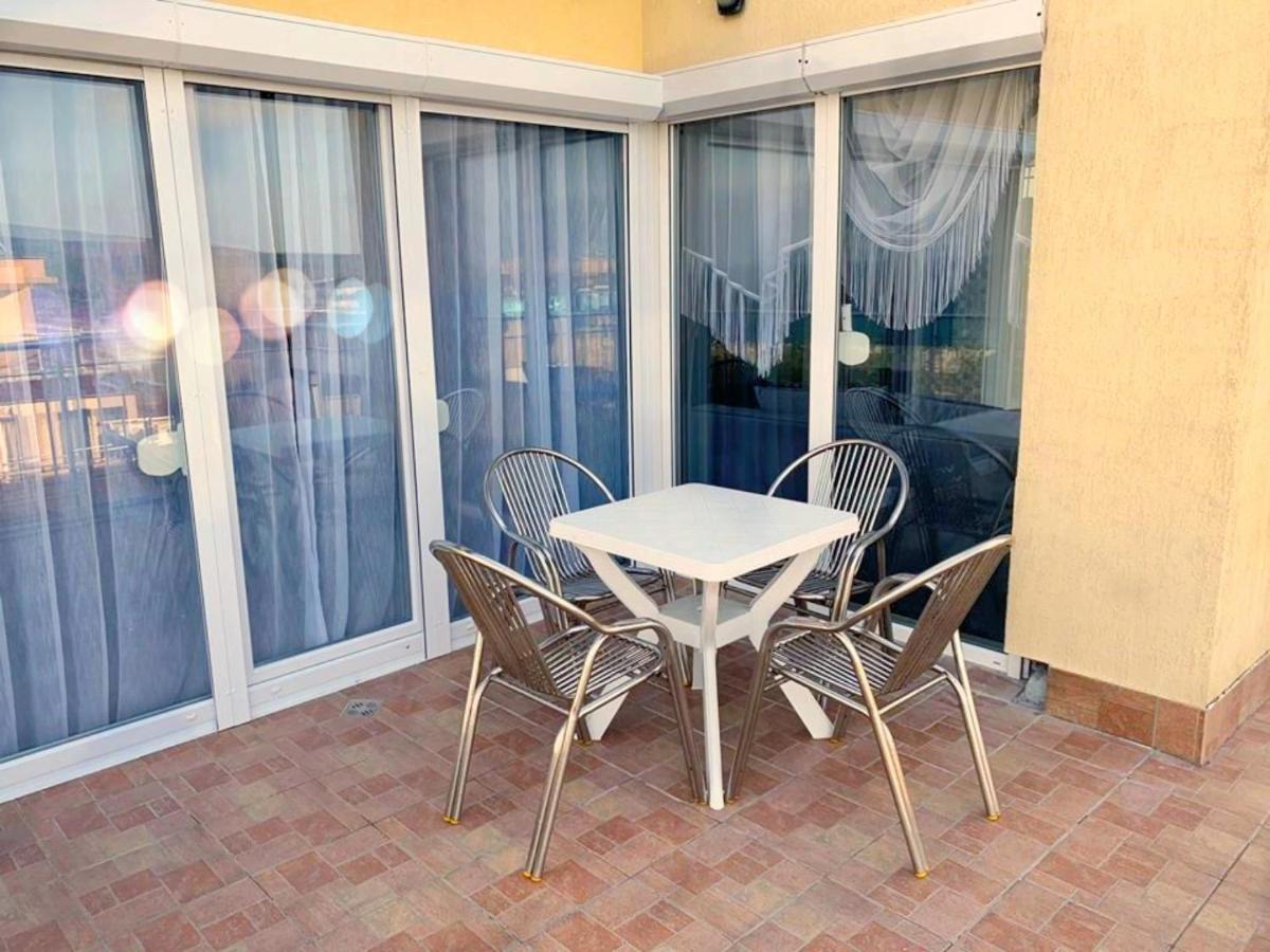 Appartement Golden View Przy Samym Morzu Plazy à Primorsko Extérieur photo
